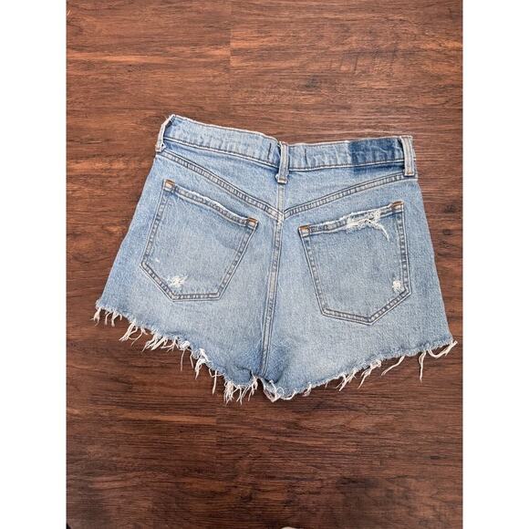 Abercrombie & Fitch The Mom Short High Rise - Picture 5 of 5